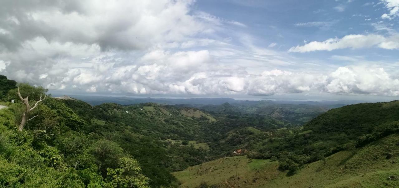 Monte Los Lirios Lodge Monteverde ภายนอก รูปภาพ